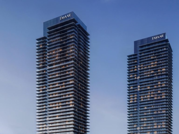 pacious living room of 3 BHK apartment in Green Park, Agra with natural lighting