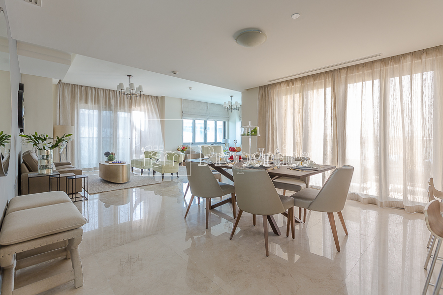 Manazel Al Khor luxury waterfront apartments at Dubai Creek